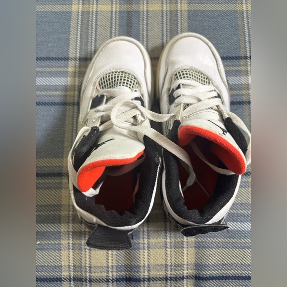 Nike Air Jordan 4 Retro White Black Crimson - Picture 7 of 8